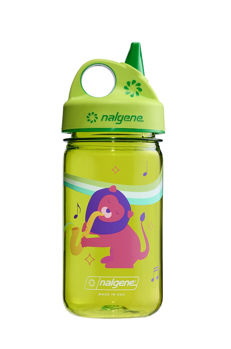 Nalgene product image: 12oz Kids Grip-N-Gulp with Graphics K3 — 12oz Kids Grip-N-Gulp with Graphics